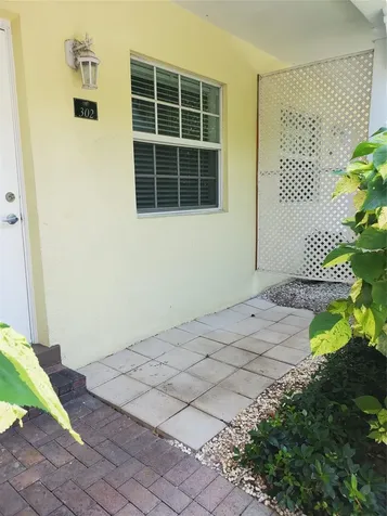 2660 NE 8th Avenue Wilton Manors FL 33334