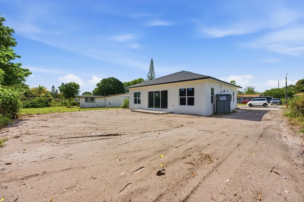 1705 NW 15th Street Fort Lauderdale FL 33311