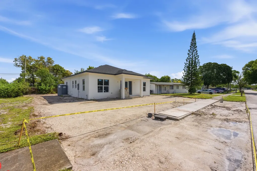 1705 NW 15th Street Fort Lauderdale FL 33311