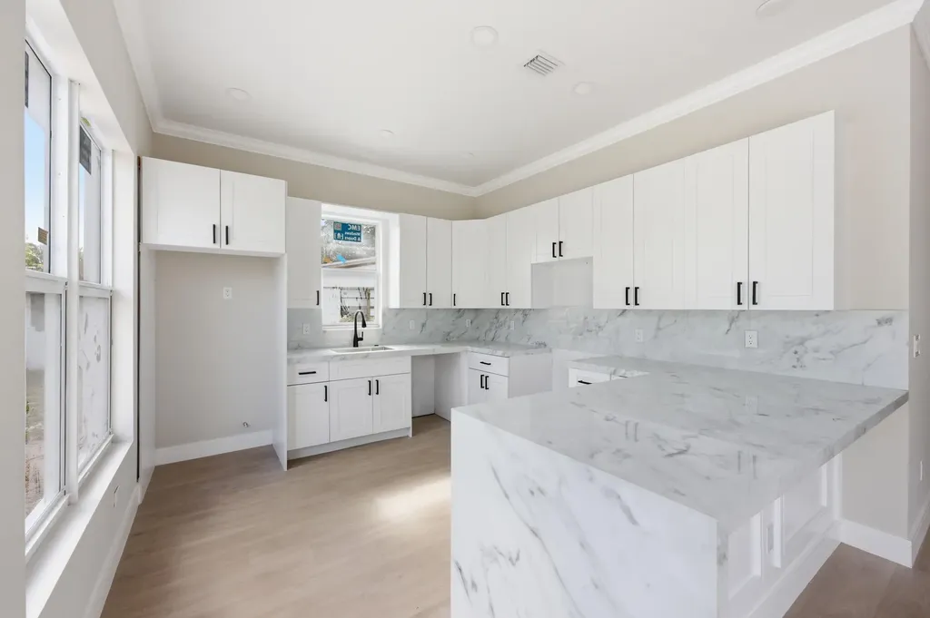 1705 NW 15th Street Fort Lauderdale FL 33311