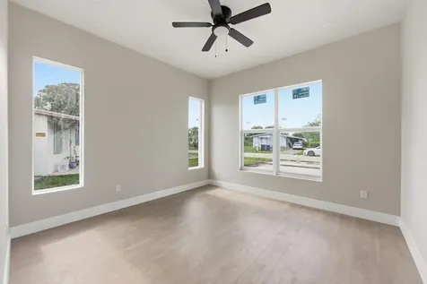 1705 NW 15th Street Fort Lauderdale FL 33311