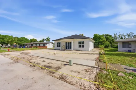 1705 NW 15th Street Fort Lauderdale FL 33311