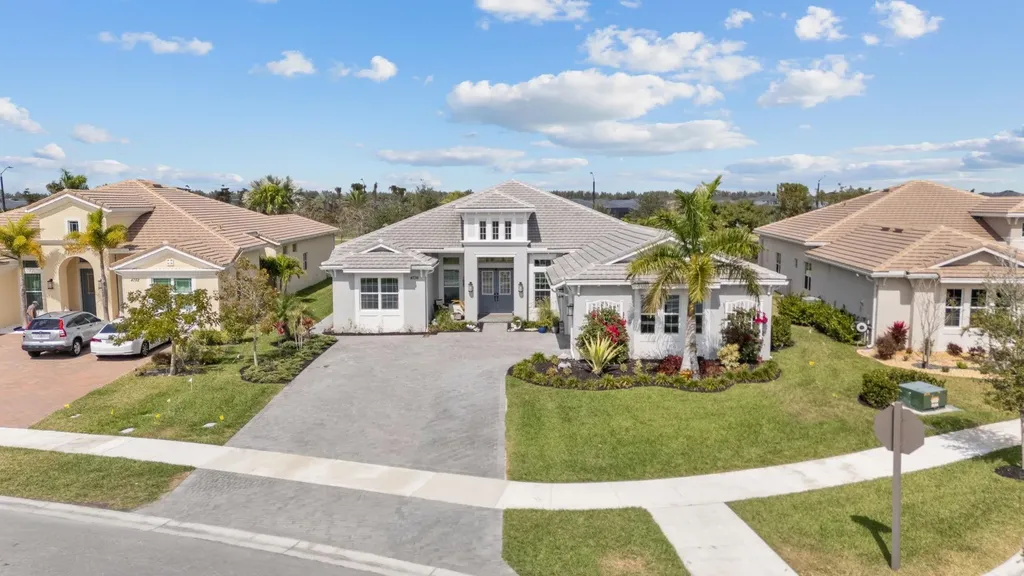 4776 Estates Circle Westlake FL 33470