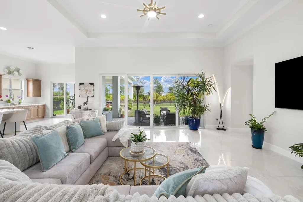 4776 Estates Circle Westlake FL 33470