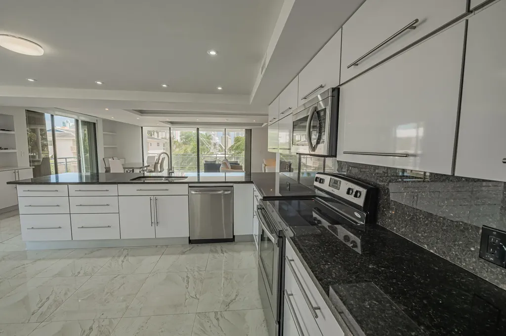 468 Golden Isle Drive Hallandale Beach FL 33009