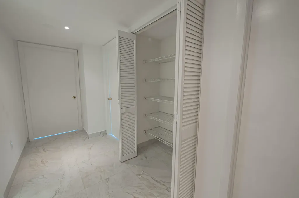 468 Golden Isle Drive Hallandale Beach FL 33009