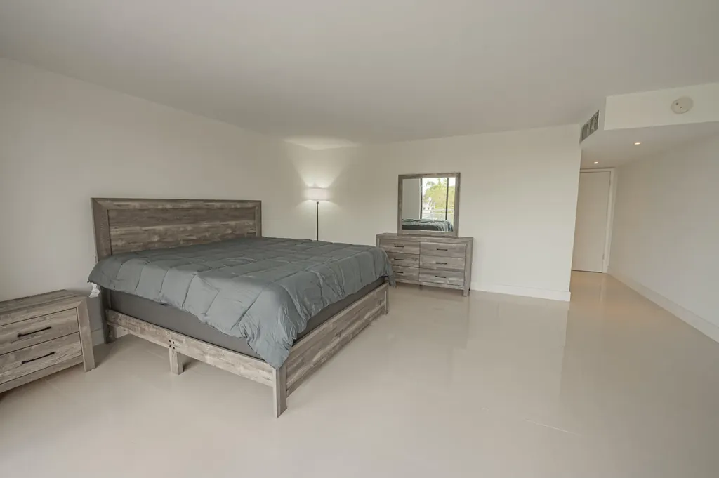 468 Golden Isle Drive Hallandale Beach FL 33009