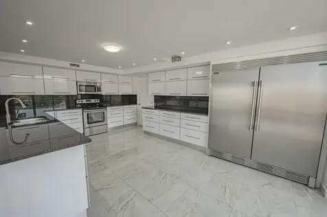 468 Golden Isle Drive Hallandale Beach FL 33009