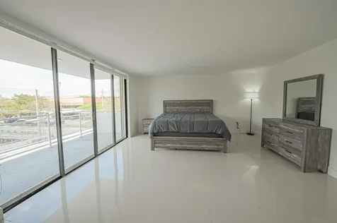 468 Golden Isle Drive Hallandale Beach FL 33009