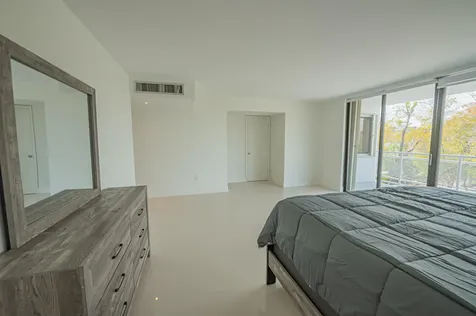 468 Golden Isle Drive Hallandale Beach FL 33009