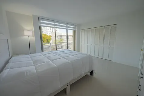468 Golden Isle Drive Hallandale Beach FL 33009