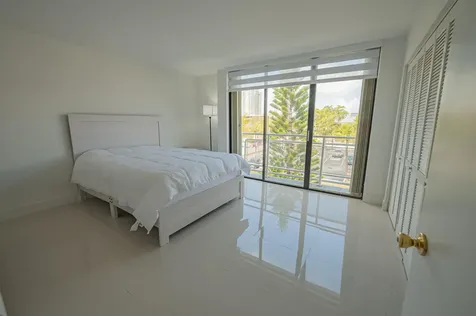 468 Golden Isle Drive Hallandale Beach FL 33009