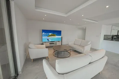 468 Golden Isle Drive Hallandale Beach FL 33009