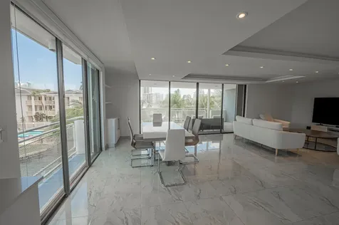 468 Golden Isle Drive Hallandale Beach FL 33009