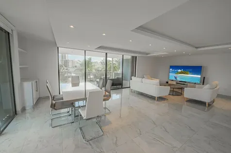 468 Golden Isle Drive Hallandale Beach FL 33009
