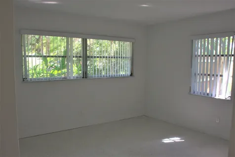 635 18TH Place Vero Beach FL 32960