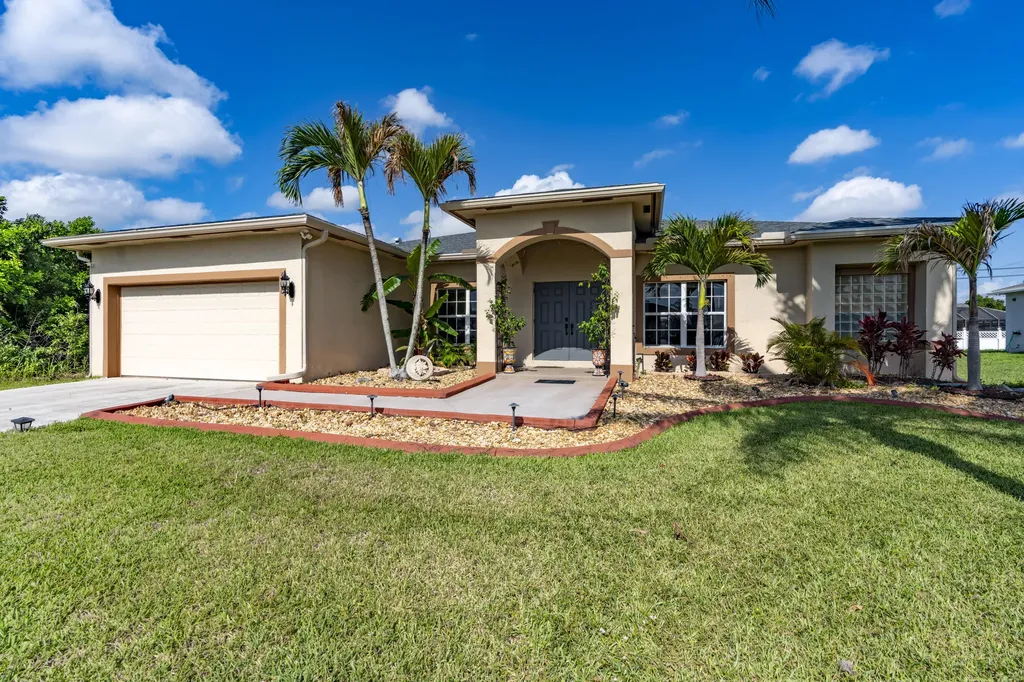 4230 SW Bachman Street Port St Lucie FL 34953