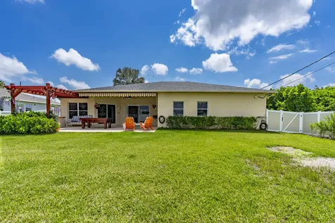 4230 SW Bachman Street Port St Lucie FL 34953