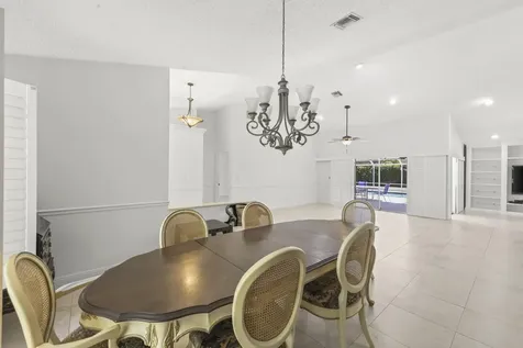 2934 San Remo Way Delray Beach FL 33445