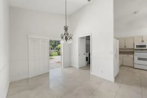 2934 San Remo Way Delray Beach FL 33445