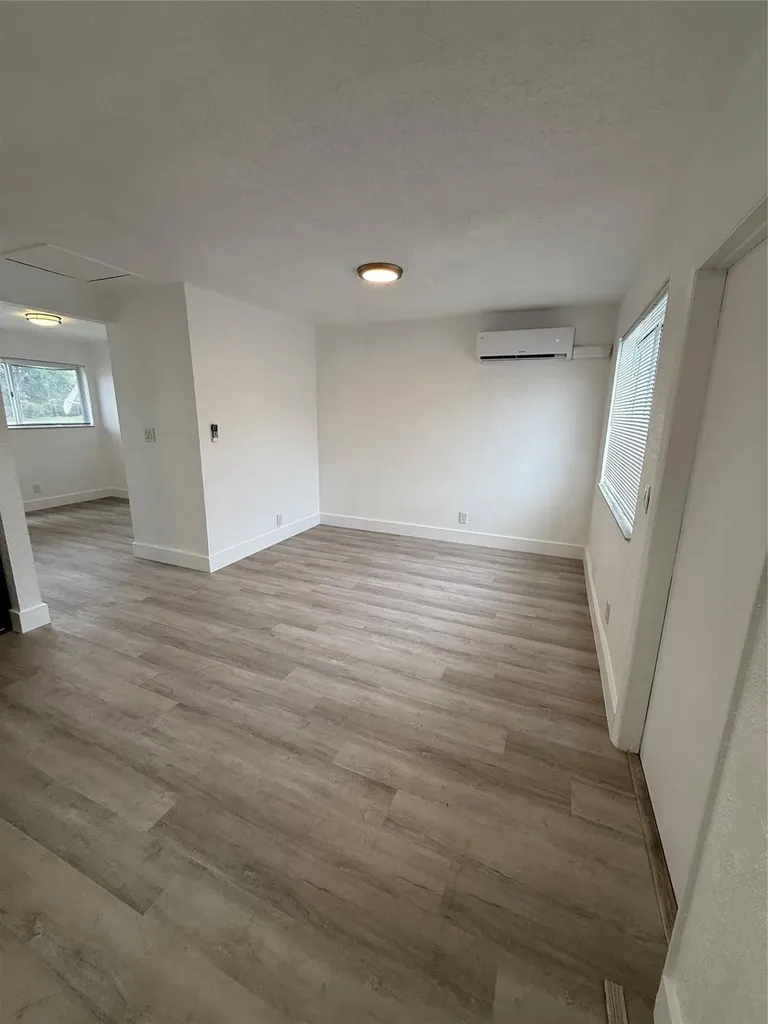 2213 Lincoln Street Hollywood FL 33020