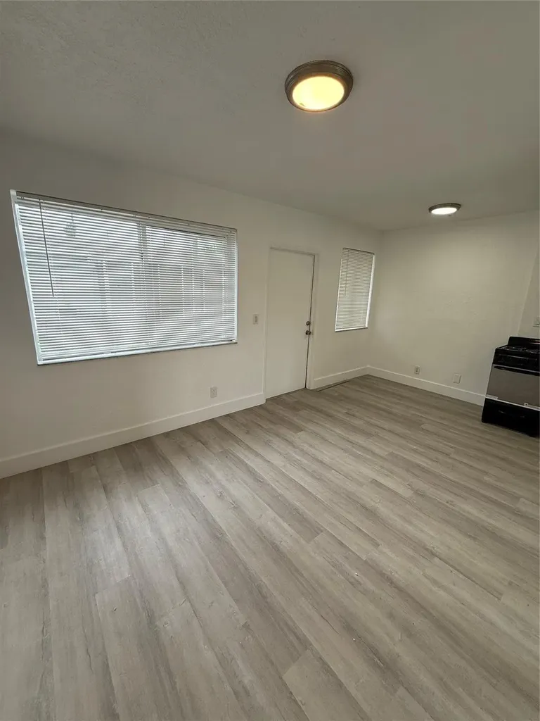 2213 Lincoln Street Hollywood FL 33020