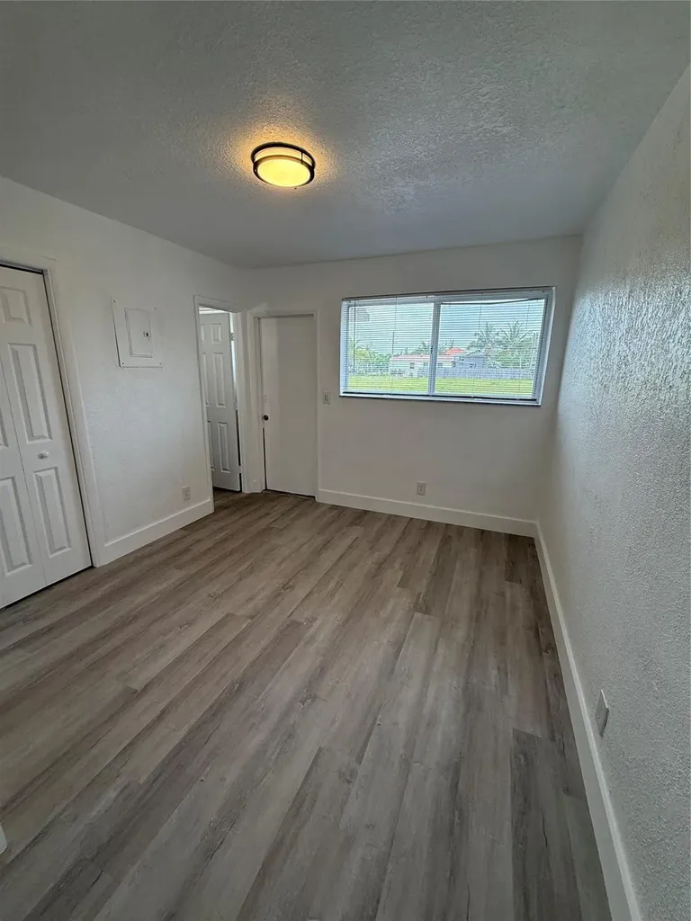 2213 Lincoln Street Hollywood FL 33020