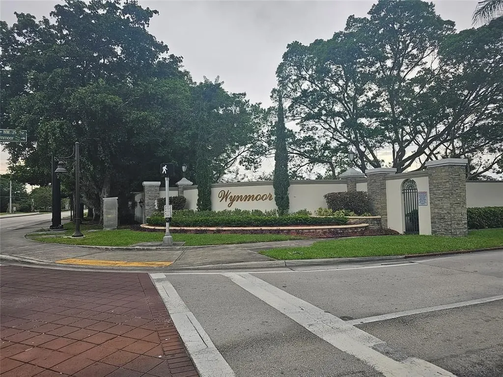 2703 Nassau Bend Coconut Creek FL 33066