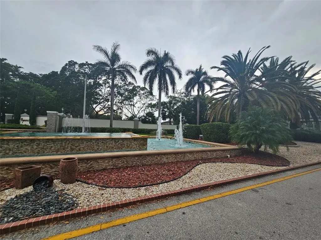 2703 Nassau Bend Coconut Creek FL 33066
