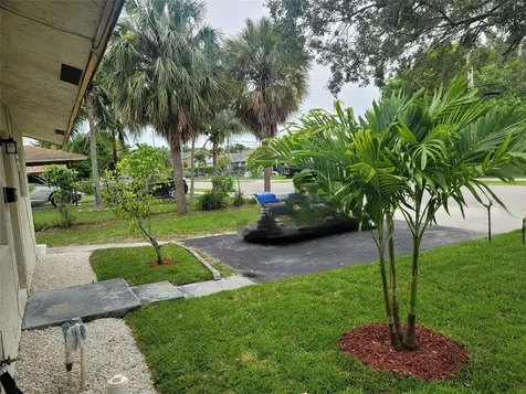 241 NE 35th Street Oakland Park FL 33334