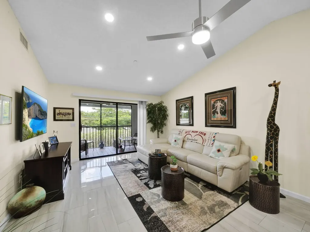 15011 Ashland Circle Delray Beach FL 33484