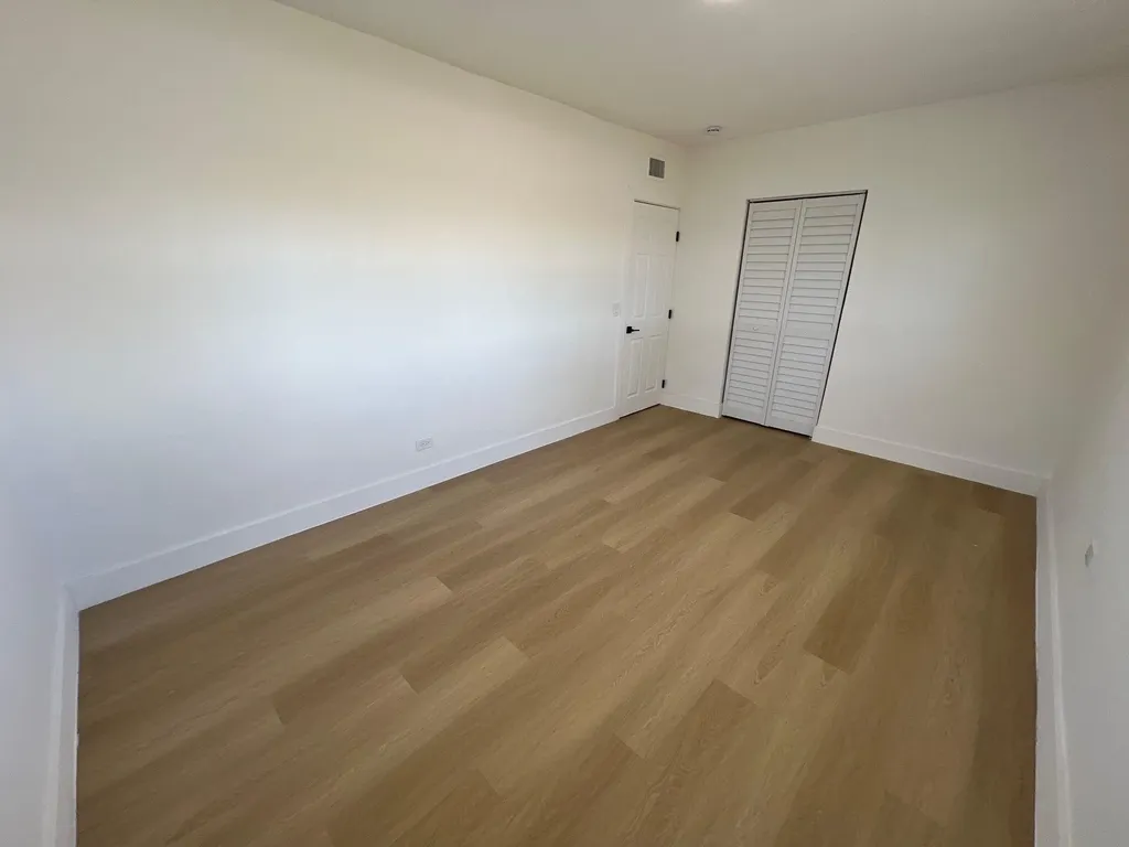 1350 NE 162nd Street North Miami Beach FL 33162