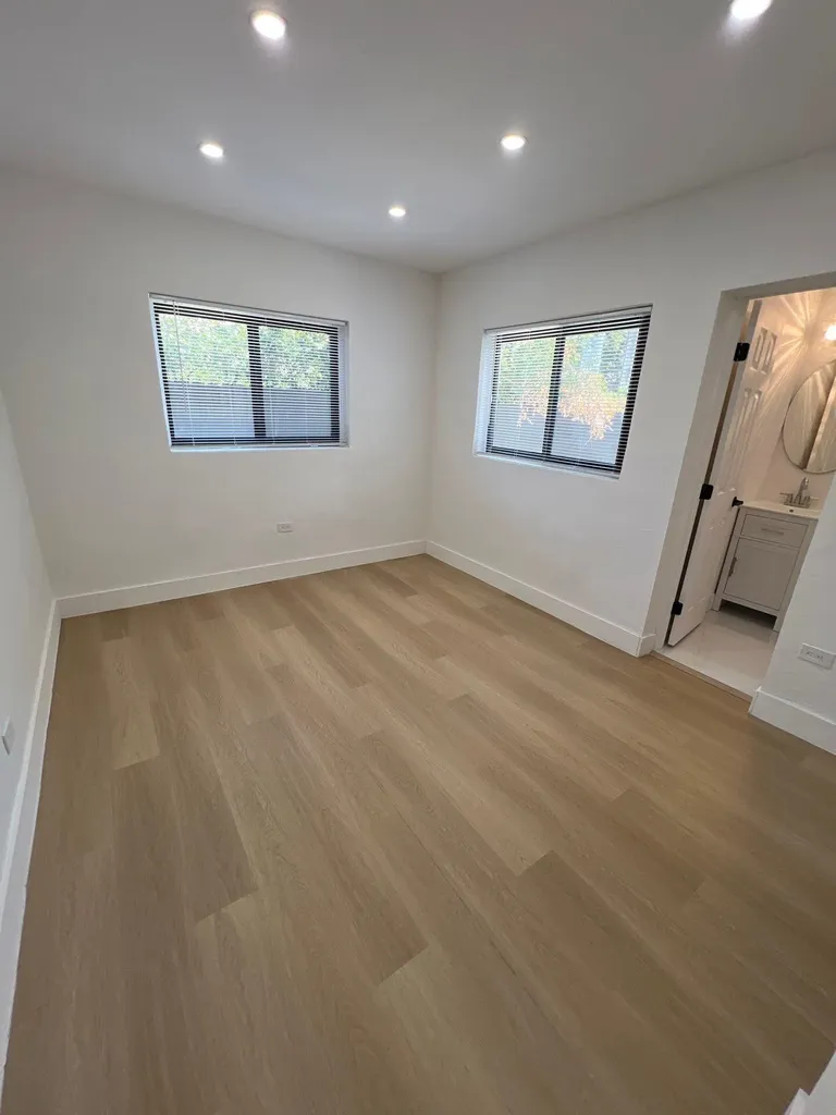 1350 NE 162nd Street North Miami Beach FL 33162