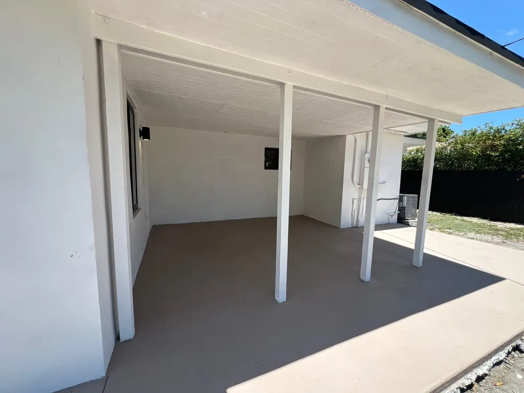 1350 NE 162nd Street North Miami Beach FL 33162
