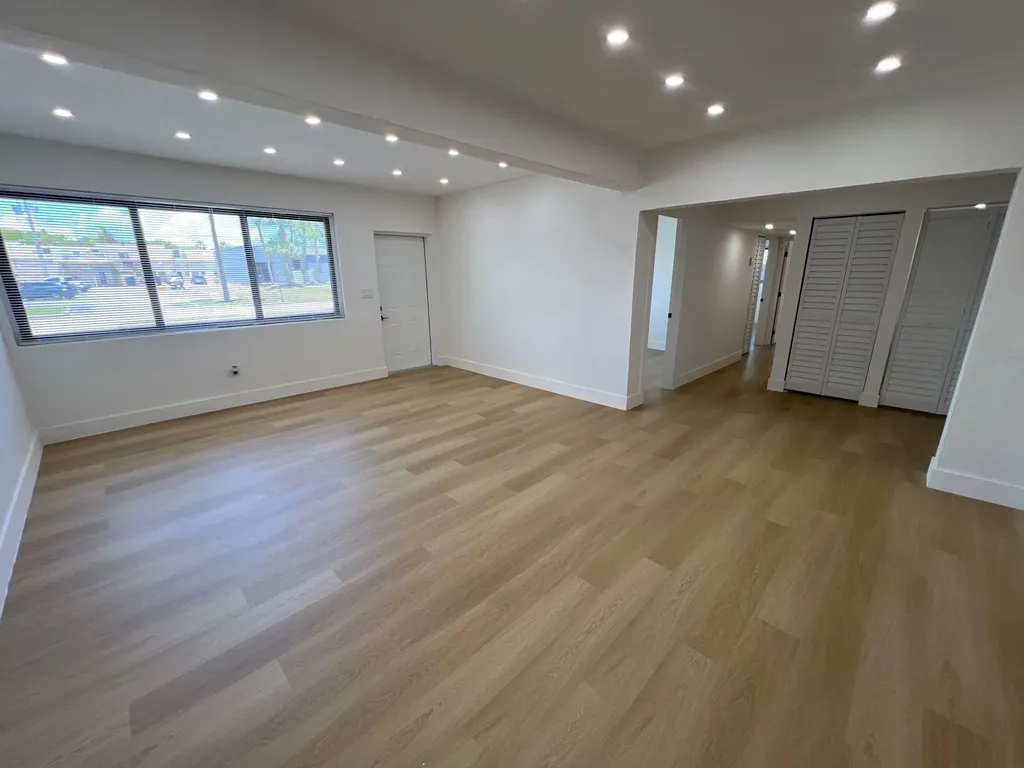 1350 NE 162nd Street North Miami Beach FL 33162