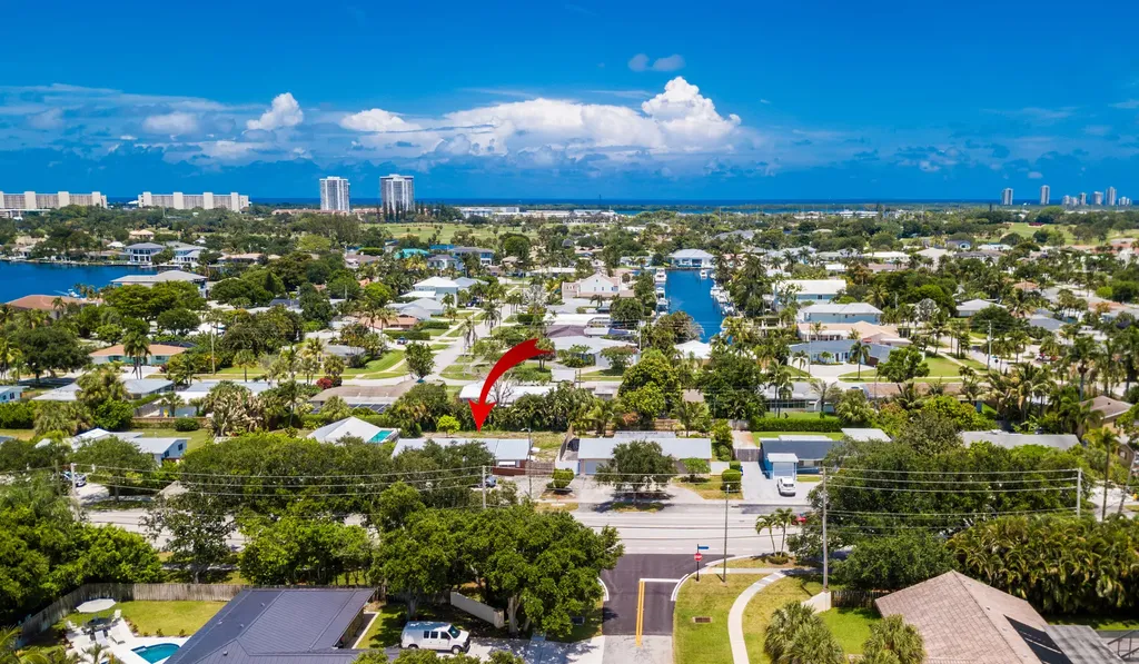 928 Prosperity Farms Road North Palm Beach FL 33408