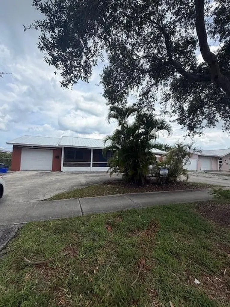 928 Prosperity Farms Road North Palm Beach FL 33408
