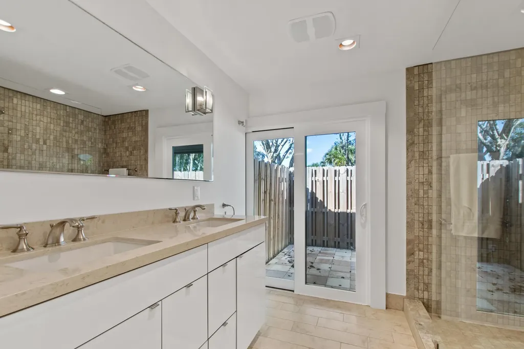 11792 Wimbledon Circle Wellington FL 33414