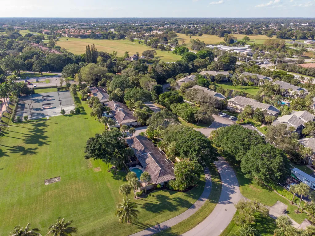 11792 Wimbledon Circle Wellington FL 33414