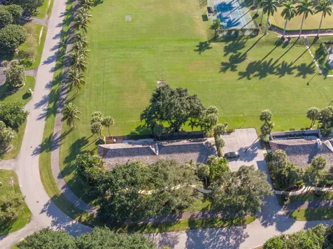 11792 Wimbledon Circle Wellington FL 33414