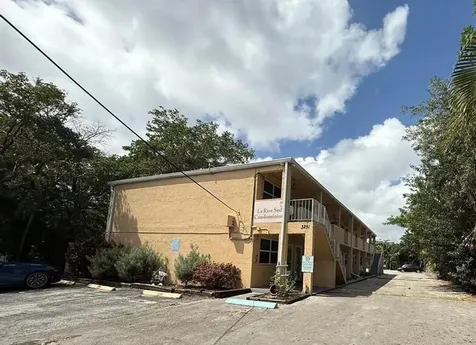 3251 SW 44th Street Dania Beach FL 33312