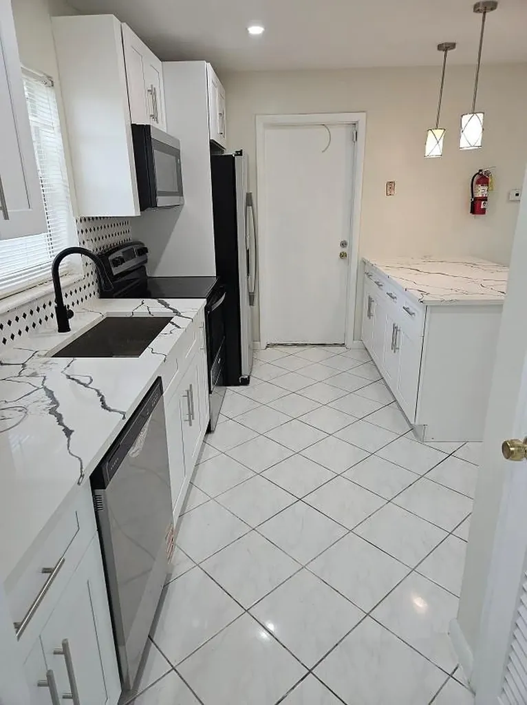 6380 NW 25th Court Sunrise FL 33313