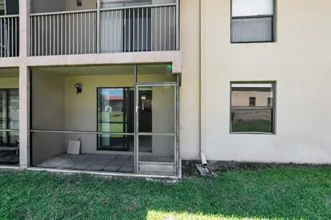 21911 Lake Forest Circle Boca Raton FL 33433