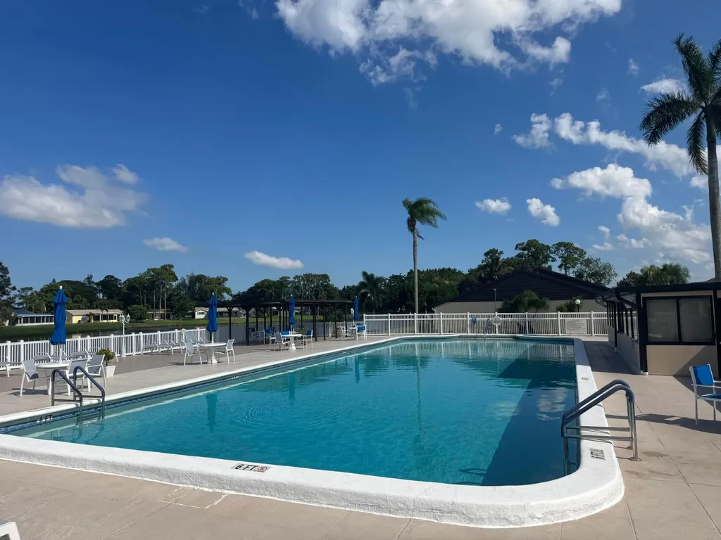 417 Pine Glen Lane Greenacres FL 33463