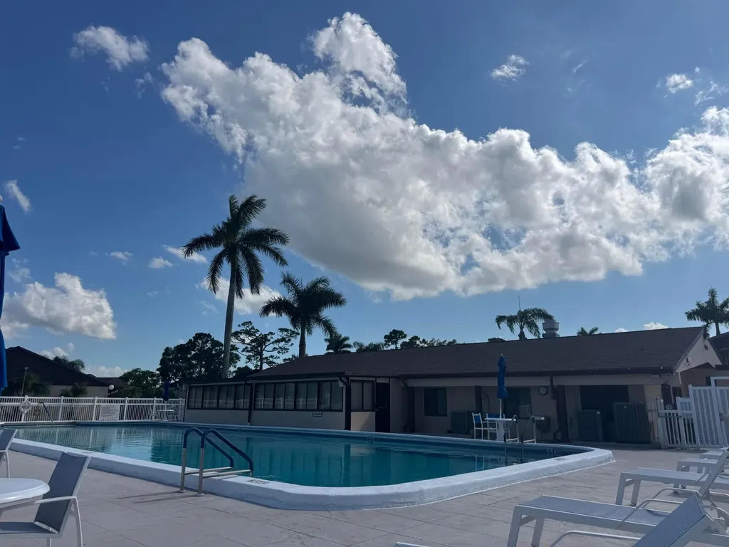 417 Pine Glen Lane Greenacres FL 33463