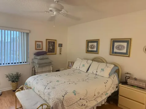 417 Pine Glen Lane Greenacres FL 33463