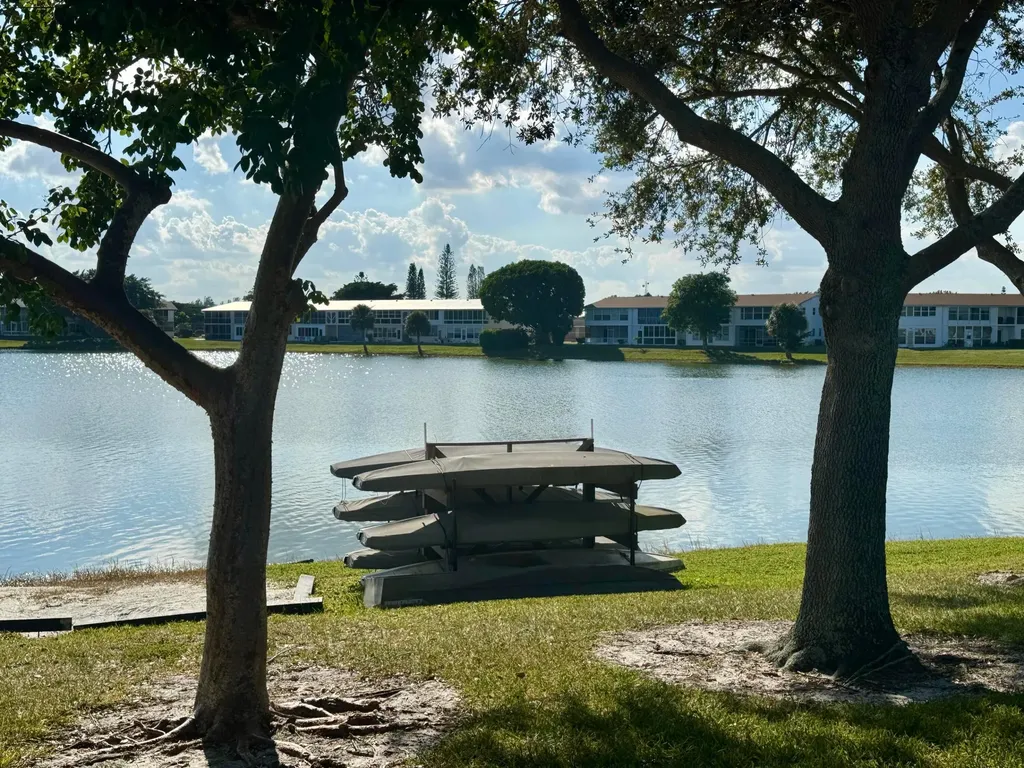 148 Bedford F West Palm Beach FL 33417