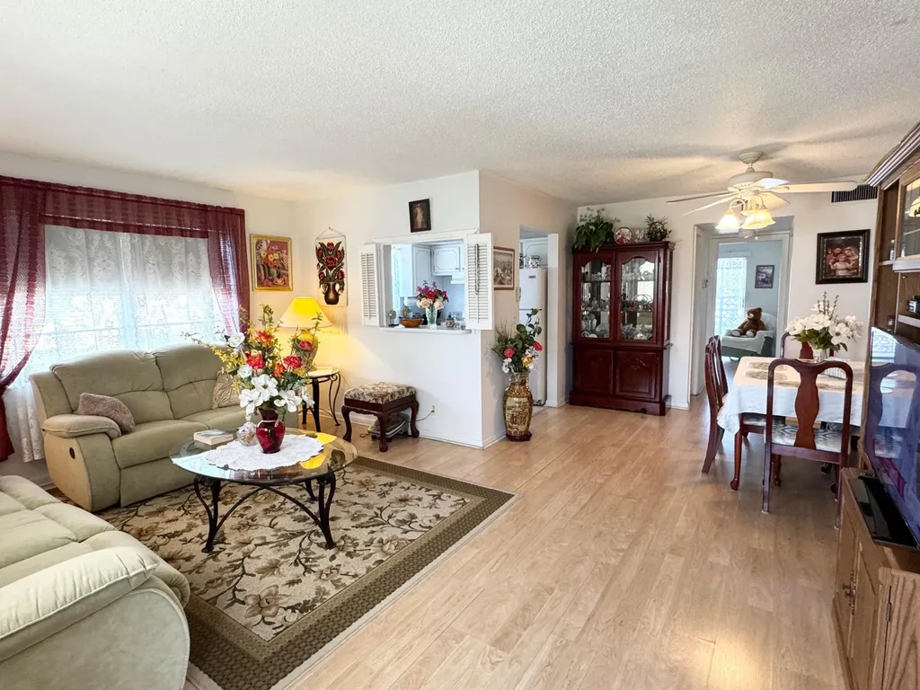148 Bedford F West Palm Beach FL 33417