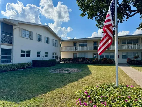 148 Bedford F West Palm Beach FL 33417