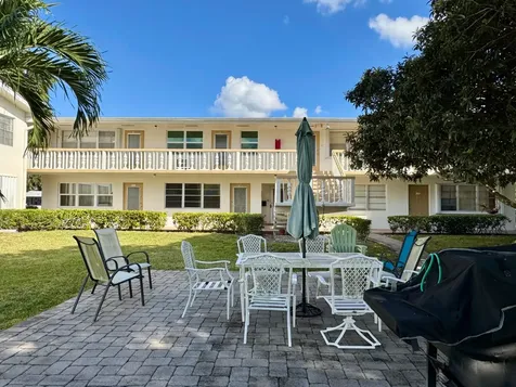 148 Bedford F West Palm Beach FL 33417
